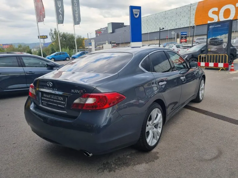 Infiniti M 30 D S Image 5