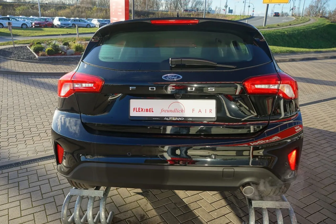 Ford Focus 1.0 EB Navi Sitzheizung LED  Image 3