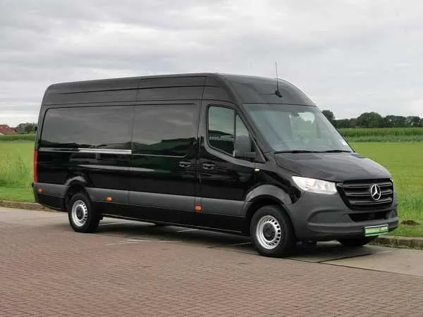 Mercedes-Benz Sprinter 319 L3H2 Maxi 3.0L 6-Cil Image 4